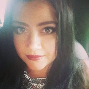 Meet your Posher, Kristen